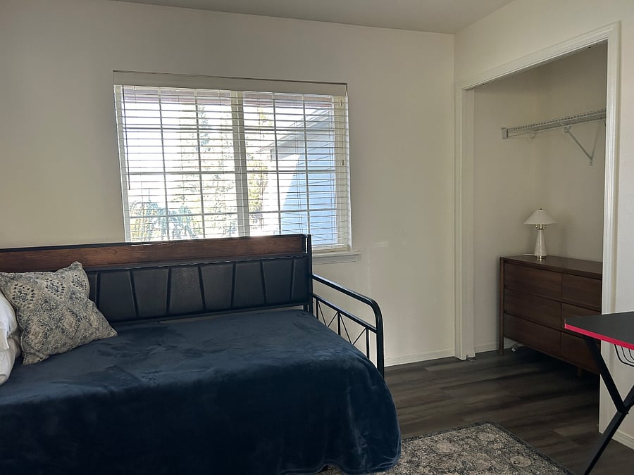 Furnished Finder property 898213_1 photo 17