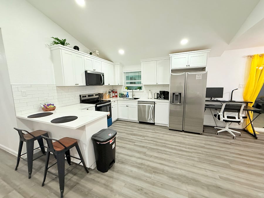 Furnished Finder property 898232_1 photo 5