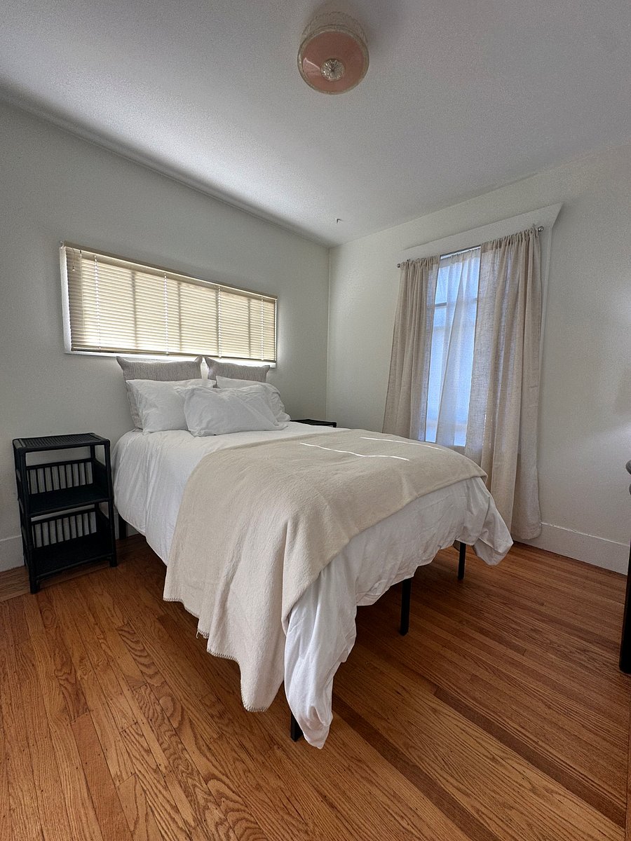Furnished Finder property 898236_1 photo 4