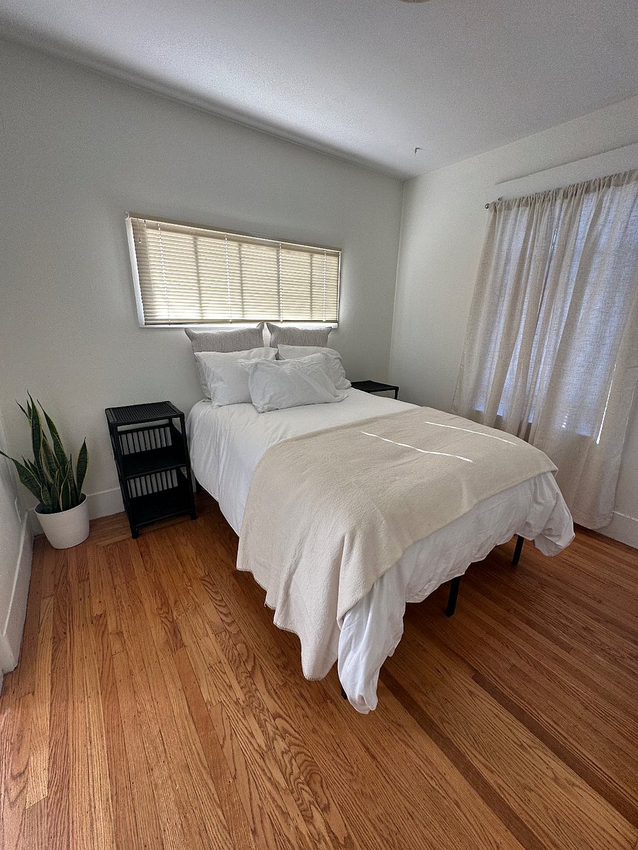 Furnished Finder property 898236_1 photo 10