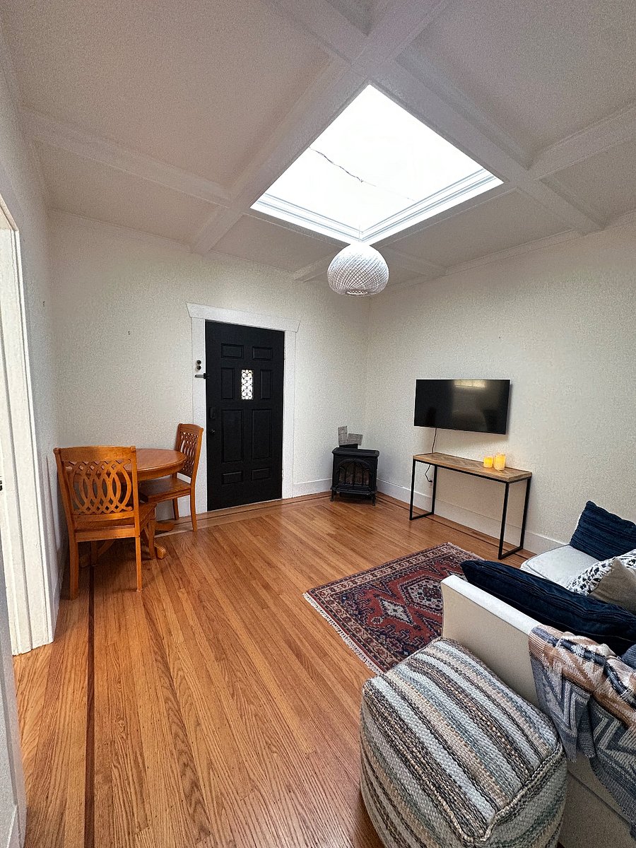 Furnished Finder property 898236_1 photo 13