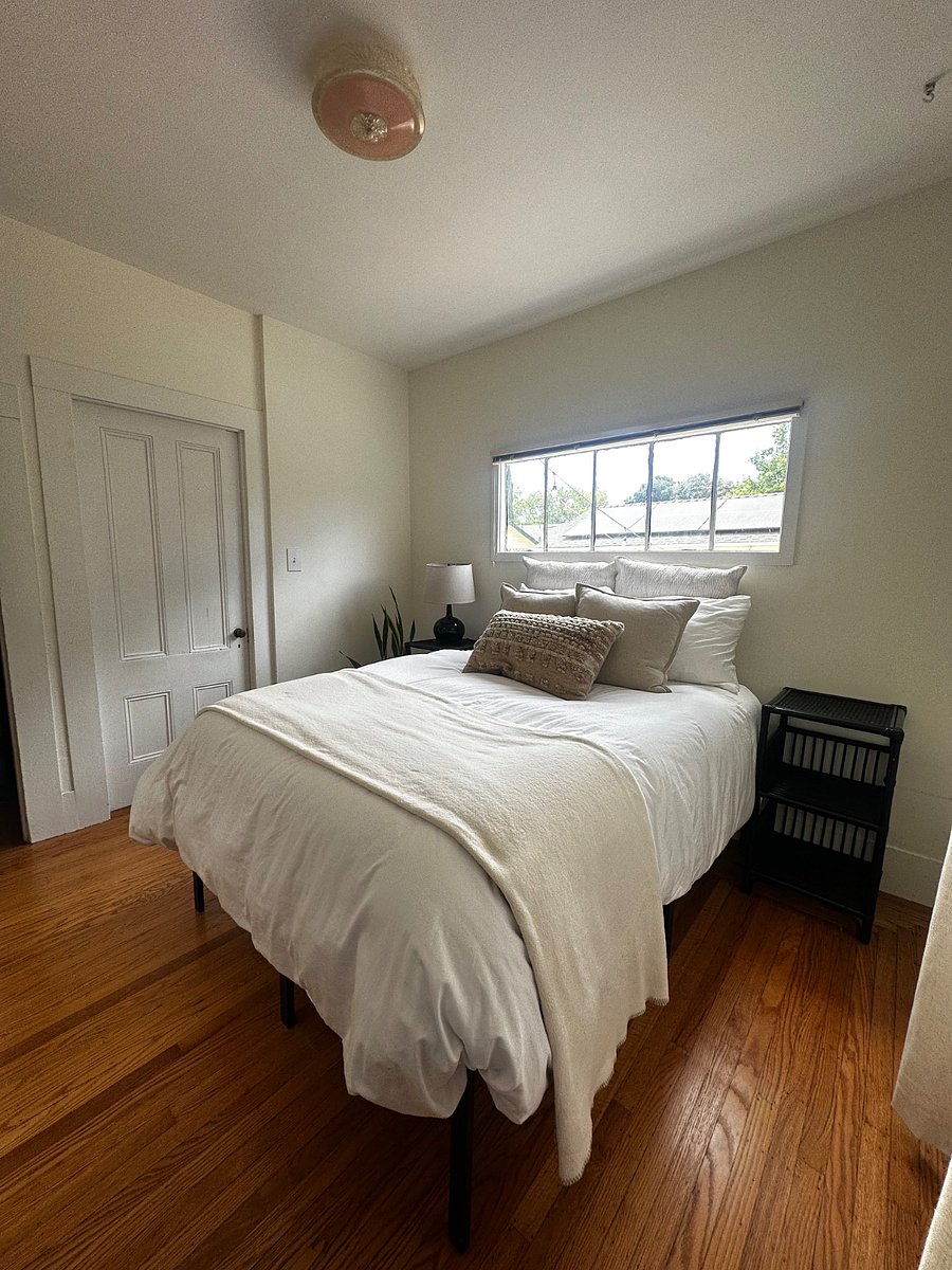 Furnished Finder property 898236_1 photo 8