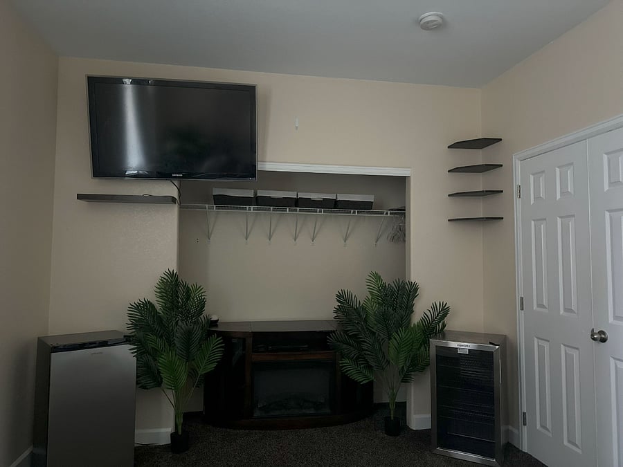 Furnished Finder property 898292_1 photo 8