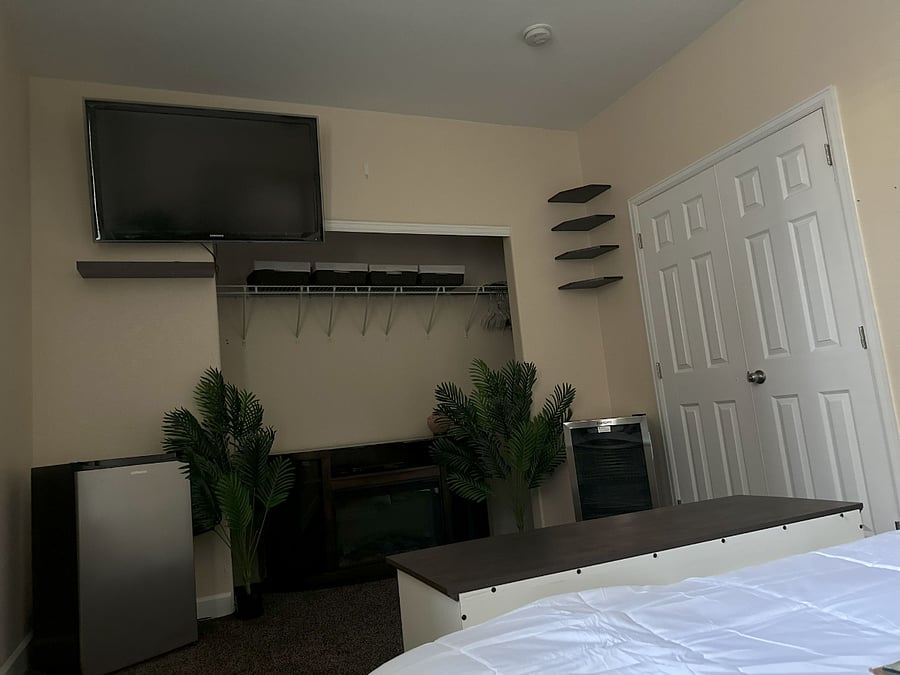 Furnished Finder property 898292_1 photo 10