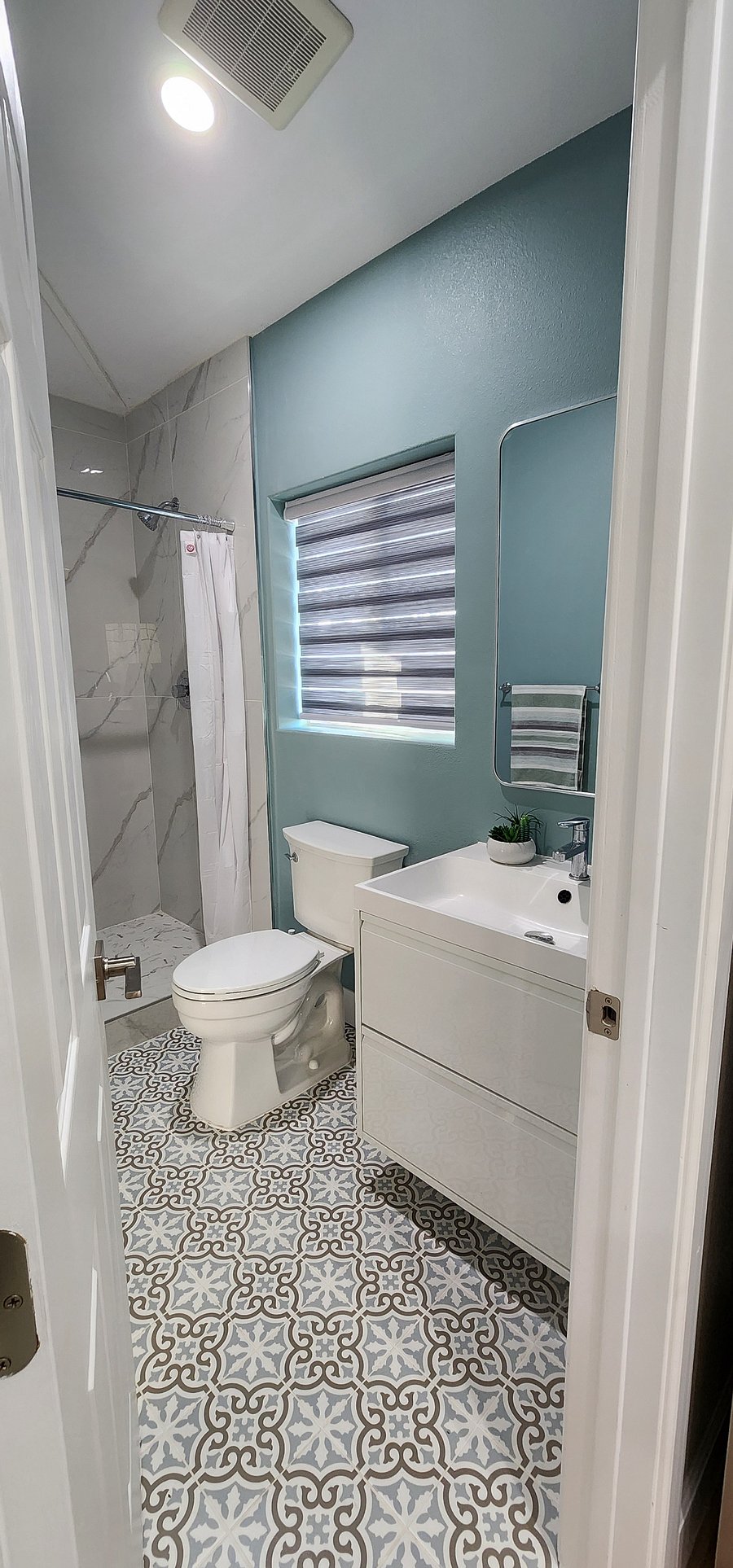 Furnished Finder property 898297_1 photo 6