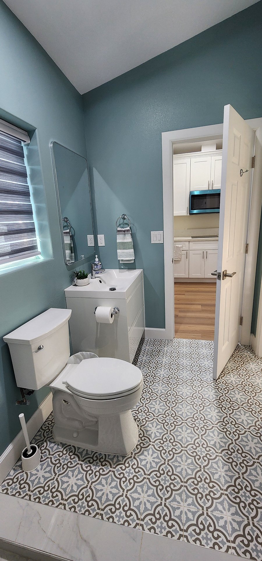 Furnished Finder property 898297_1 photo 8