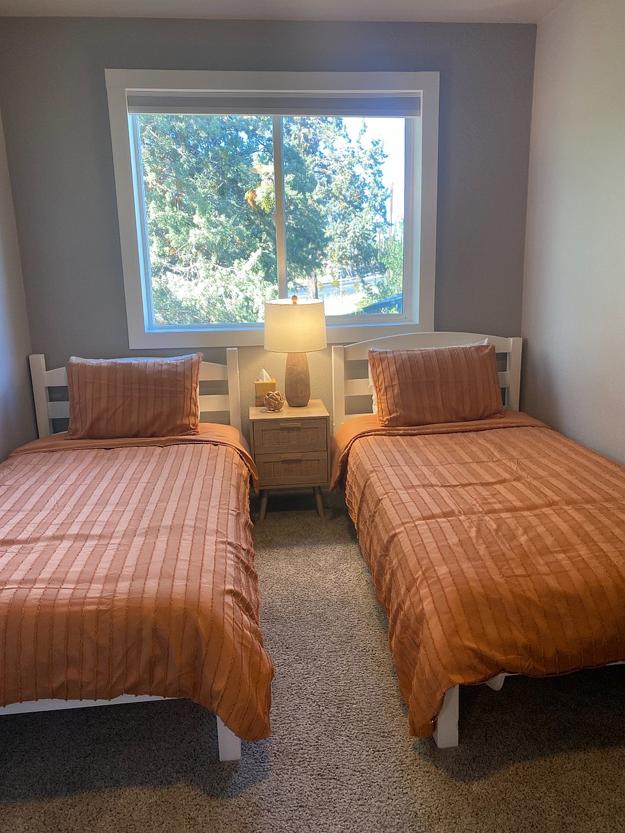 Furnished Finder property 898325_1 photo 11