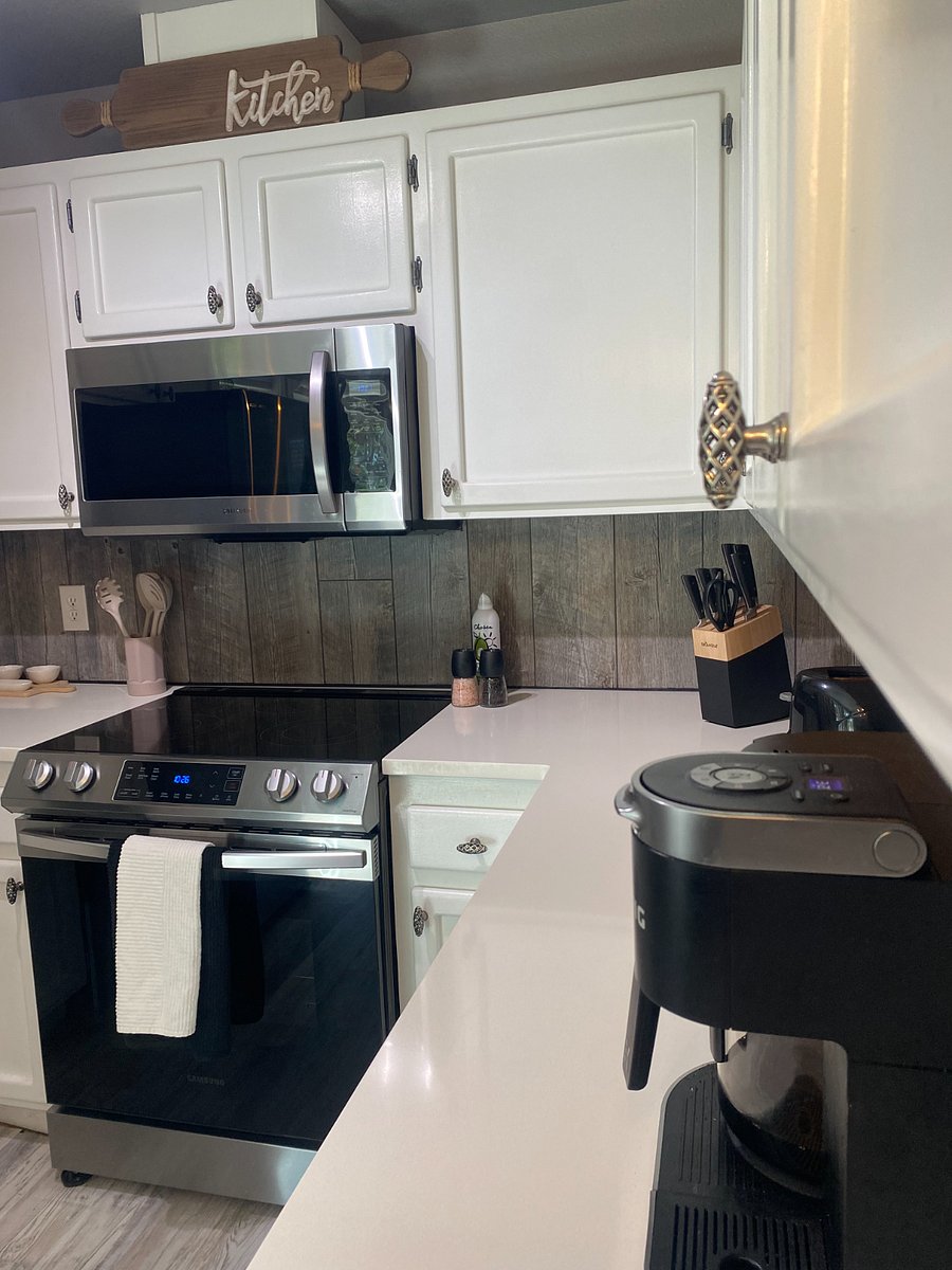 Furnished Finder property 898325_1 photo 17
