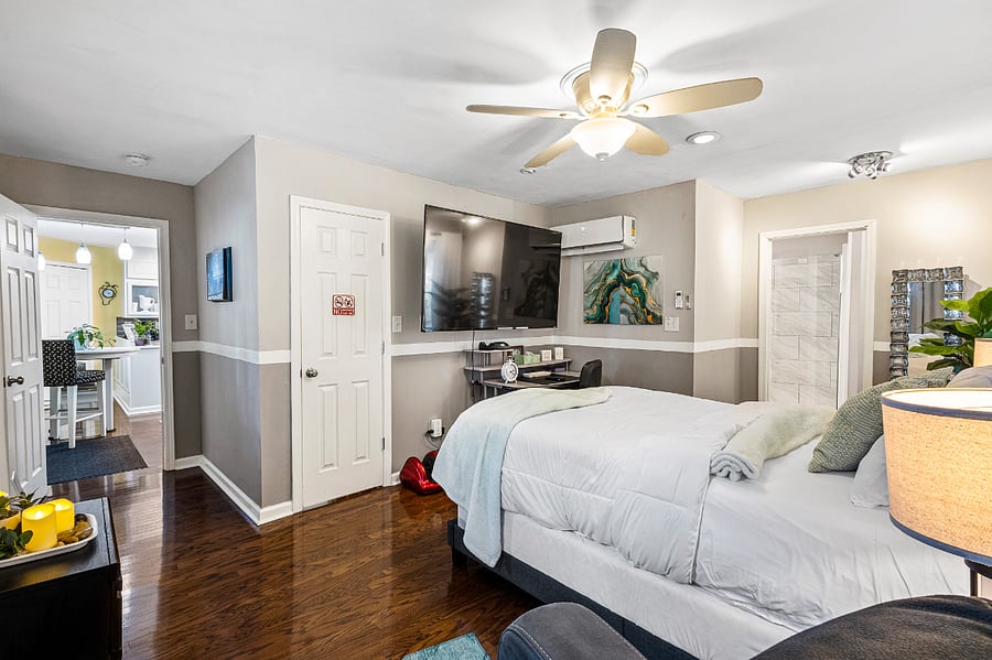 Furnished Finder property 898329_1 photo 9
