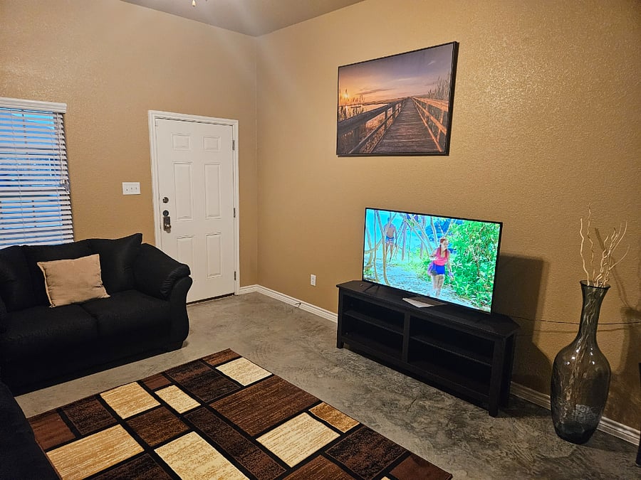 Furnished Finder property 898331_2 photo 3