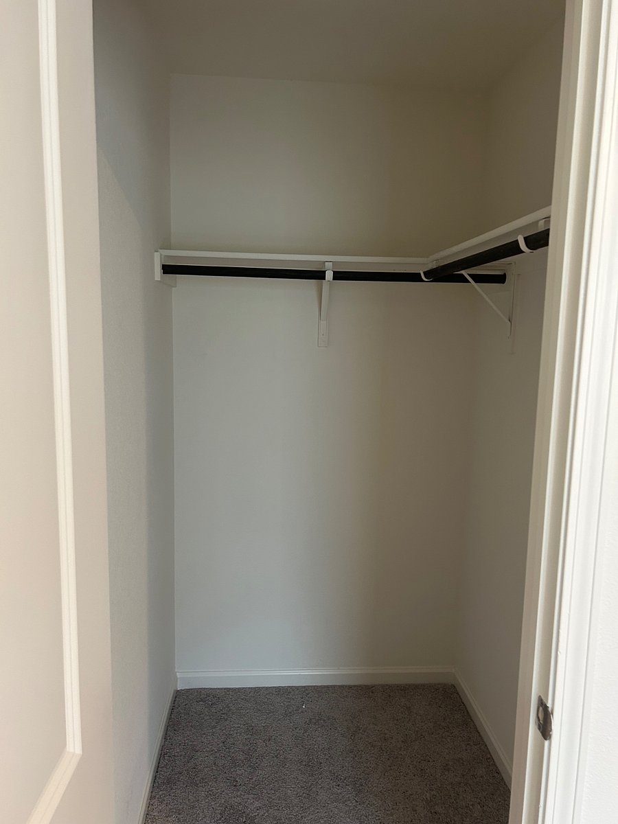 Furnished Finder property 898334_1 photo 16