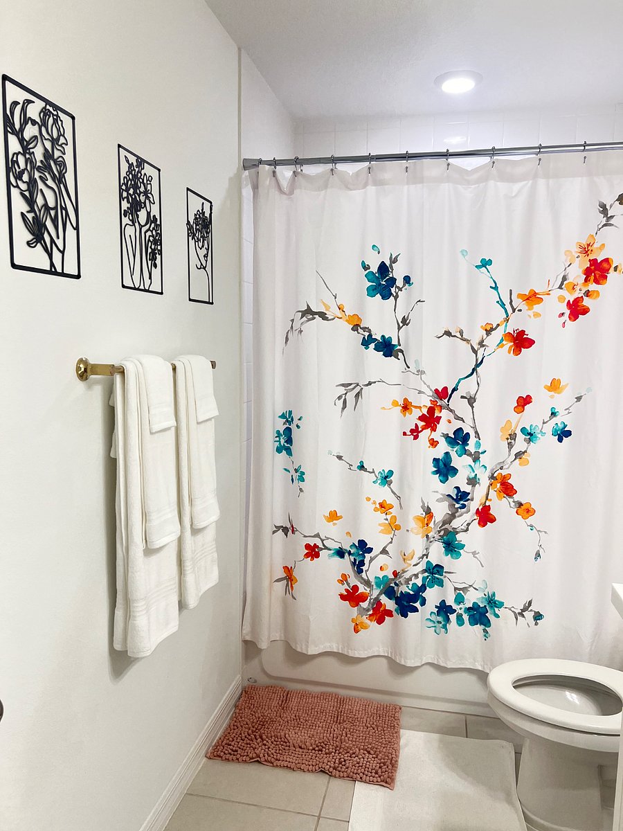 2nd bathroom