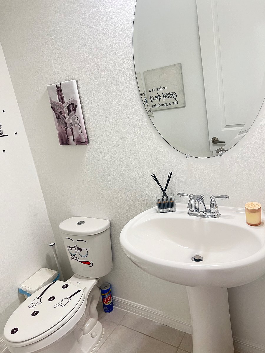 Half bath on the 1st floor;)