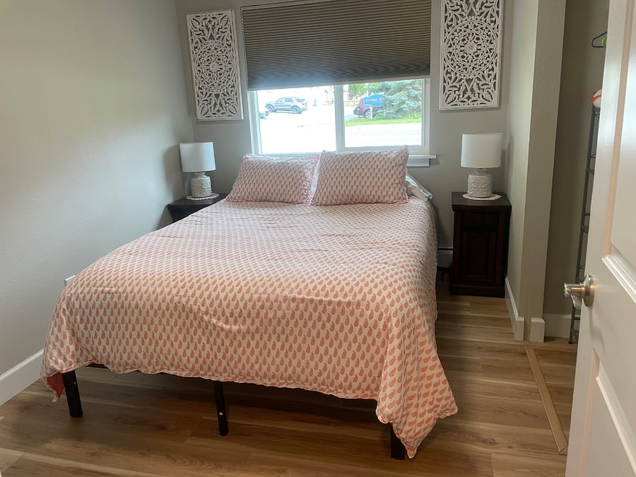 Queen size bed