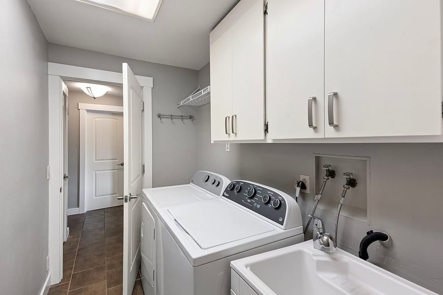 Furnished Finder property 898371_1 photo 12