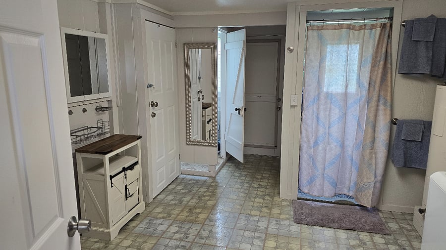 Furnished Finder property 898388_1 photo 11