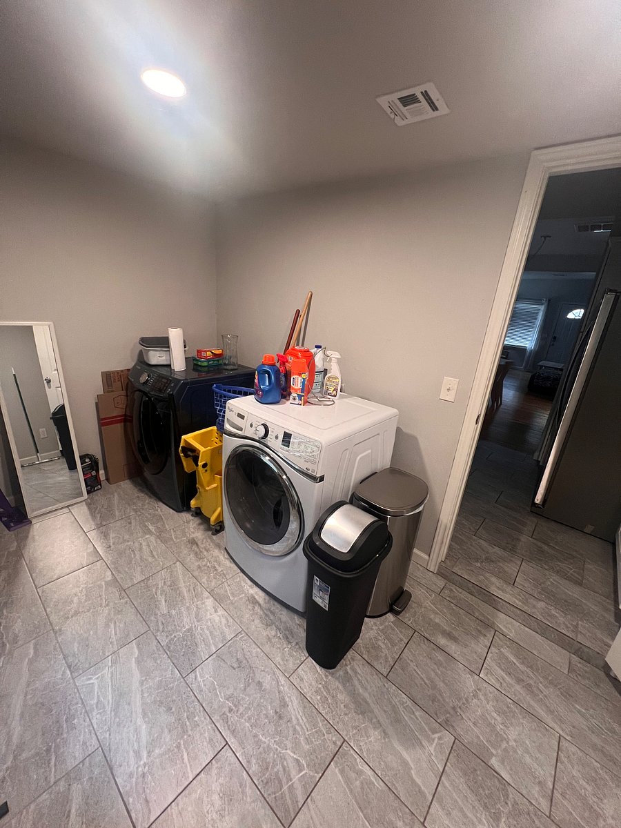 Furnished Finder property 898401_1 photo 10