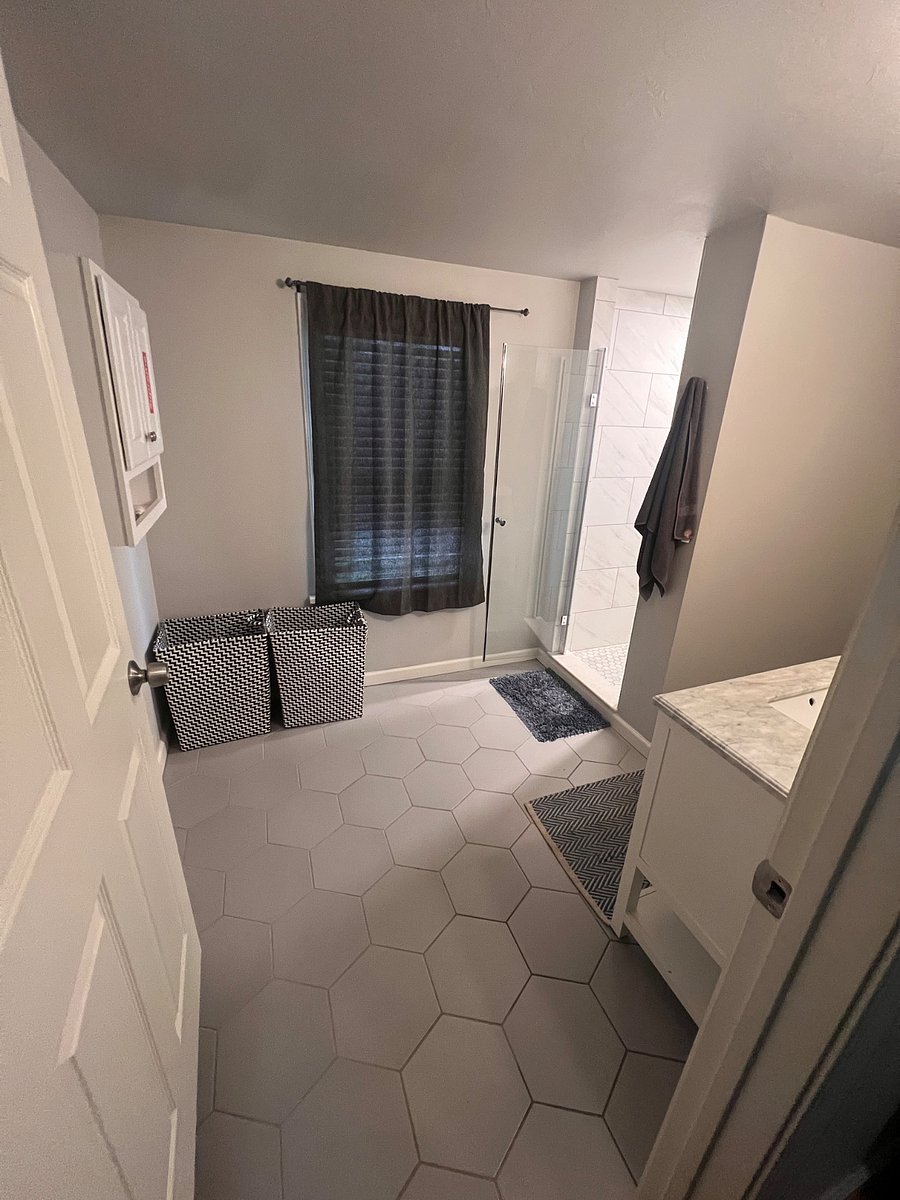 Furnished Finder property 898401_1 photo 13