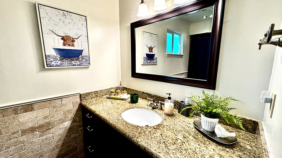 Furnished Finder property 898427_1 photo 9