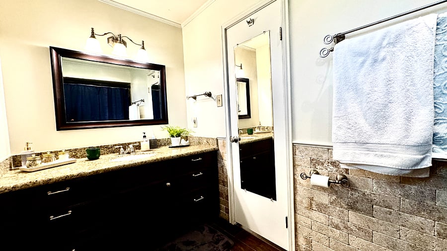 Furnished Finder property 898427_1 photo 10
