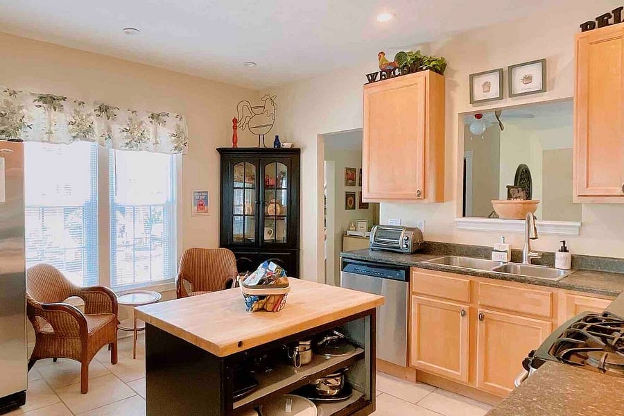 Furnished Finder property 898437_1 photo 12
