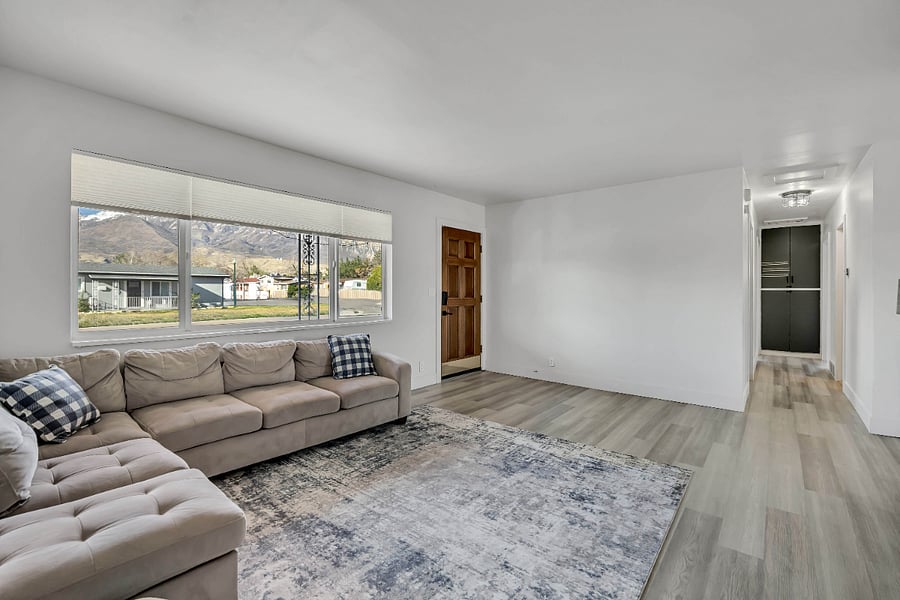 Furnished Finder property 898444_1 photo 3
