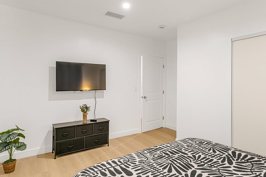 Furnished Finder property 898446_2 photo 9