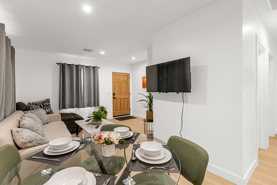 Furnished Finder property 898446_2 photo 3