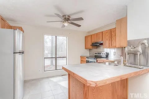 Furnished Finder property 898447_1 photo 12