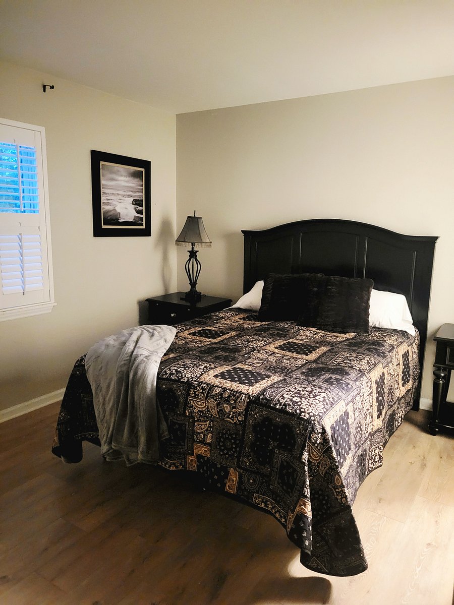 Furnished Finder property 898448_1 photo 12