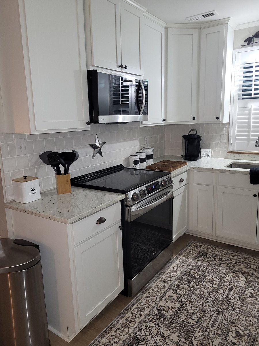 Furnished Finder property 898448_1 photo 9