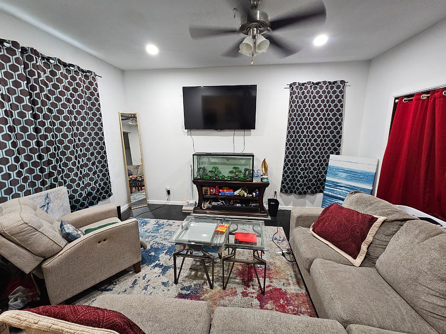 Furnished Finder property 898453_1 photo 4