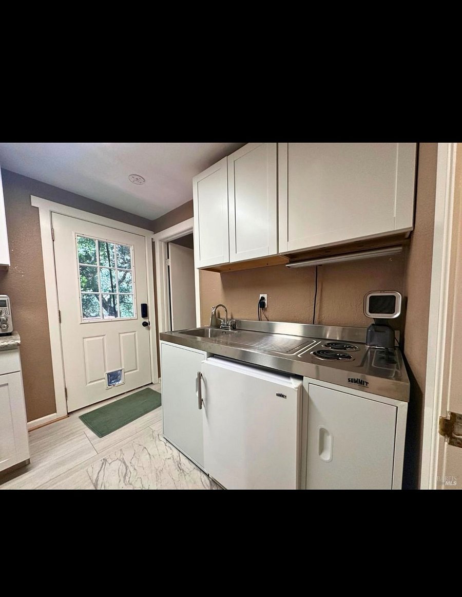 Furnished Finder property 898466_1 photo 4