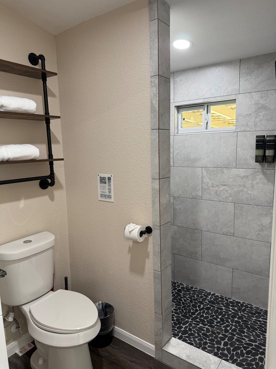 Furnished Finder property 898471_1 photo 6