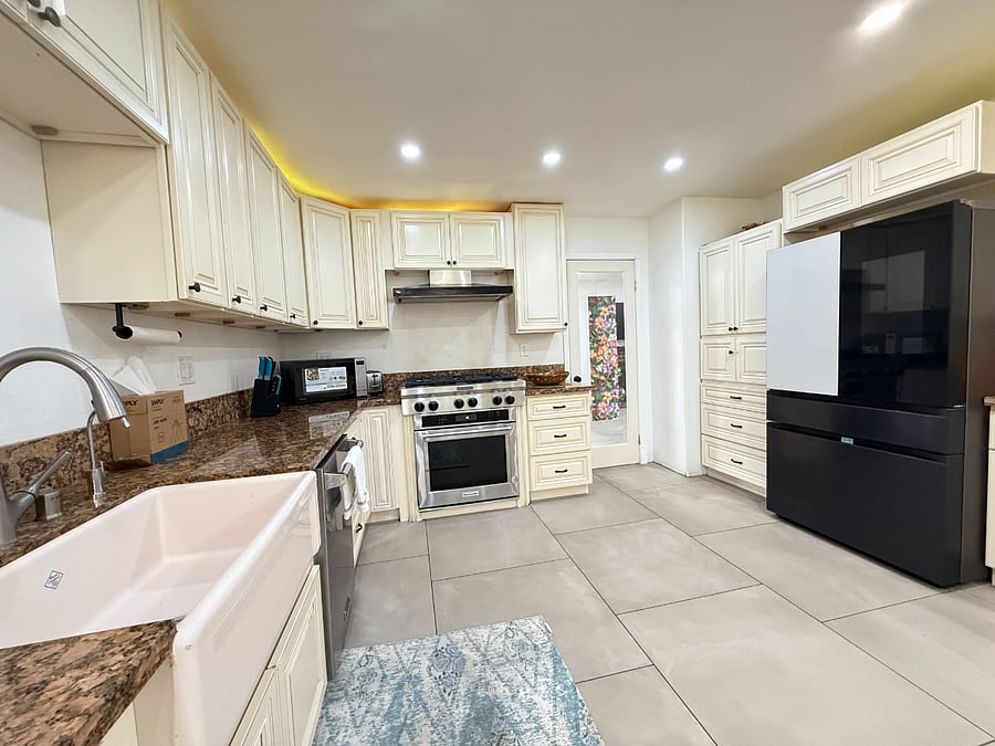 Furnished Finder property 898476_1 photo 9