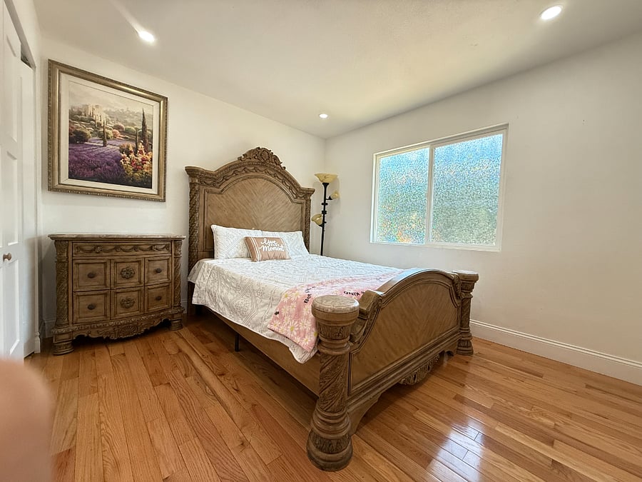 Furnished Finder property 898476_1 photo 24