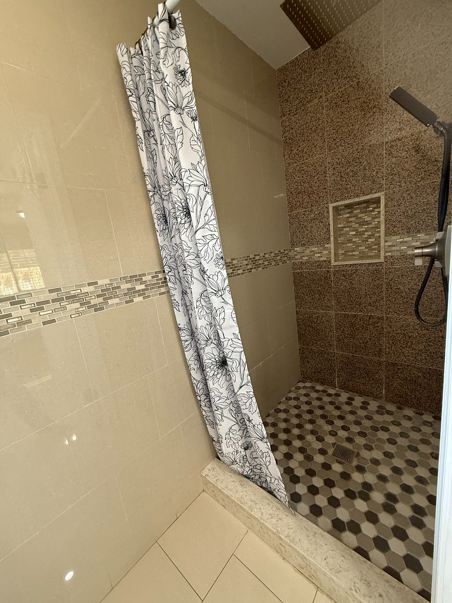 Furnished Finder property 898476_1 photo 17