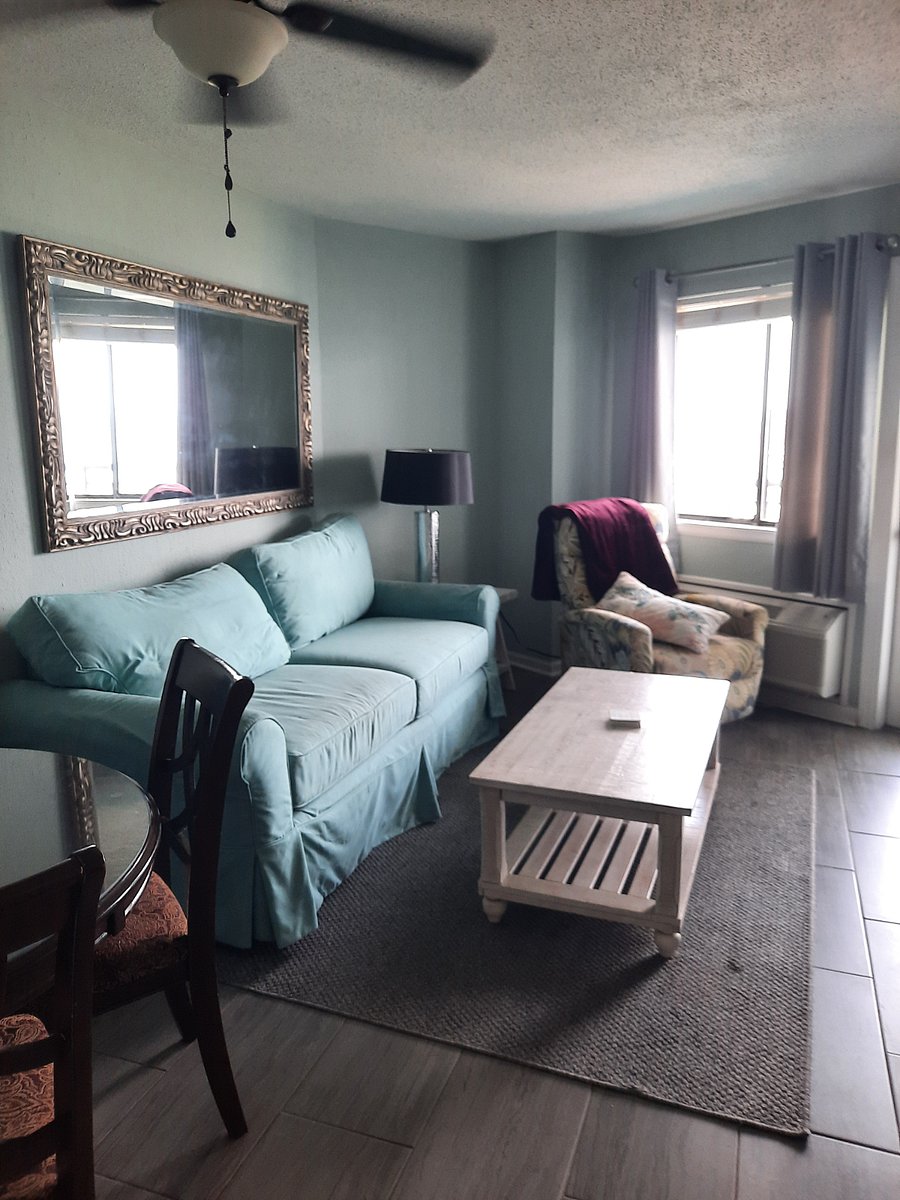 Furnished Finder property 898488_1 photo 3