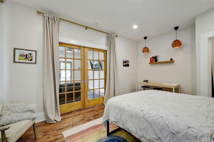 Furnished Finder property 898497_1 photo 3