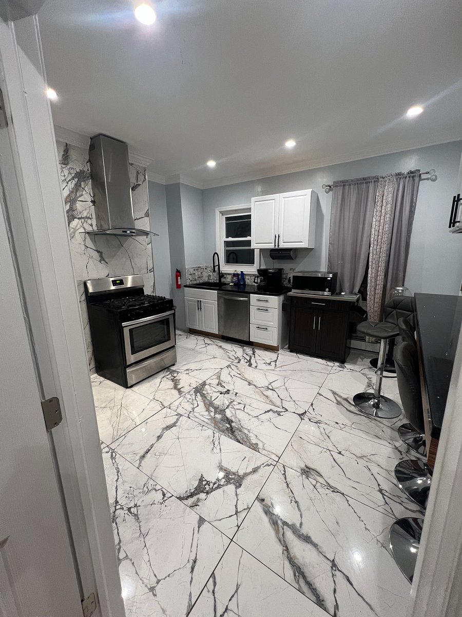 Furnished Finder property 898502_1 photo 16