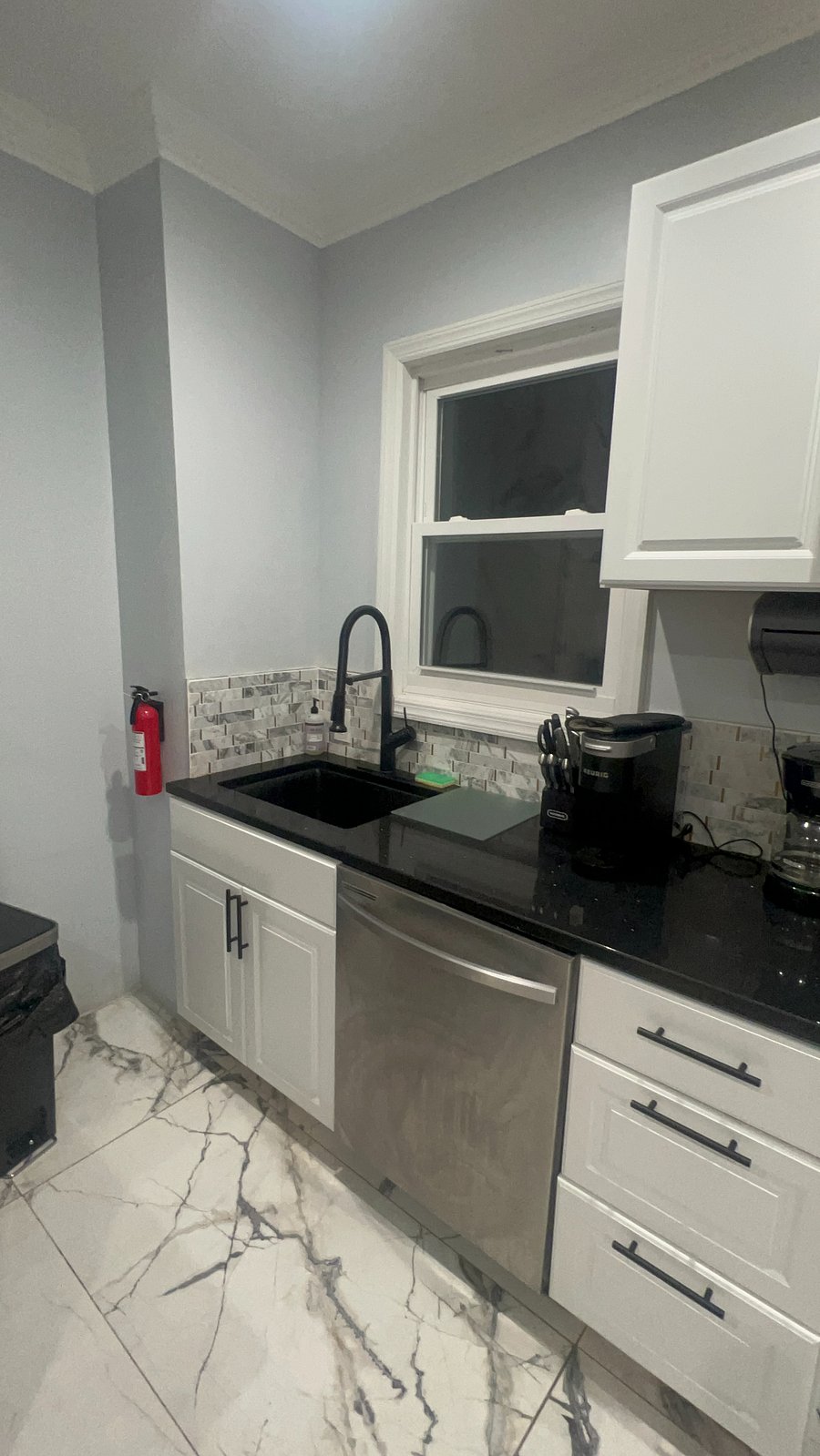 Furnished Finder property 898502_3 photo 17