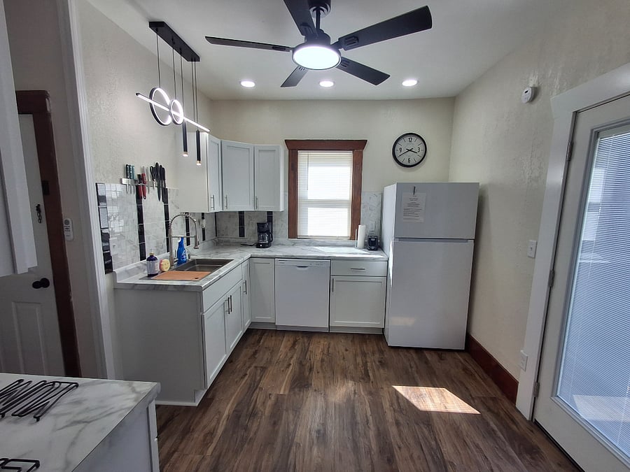 Furnished Finder property 898504_1 photo 3