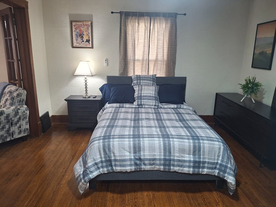 Furnished Finder property 898504_1 photo 11