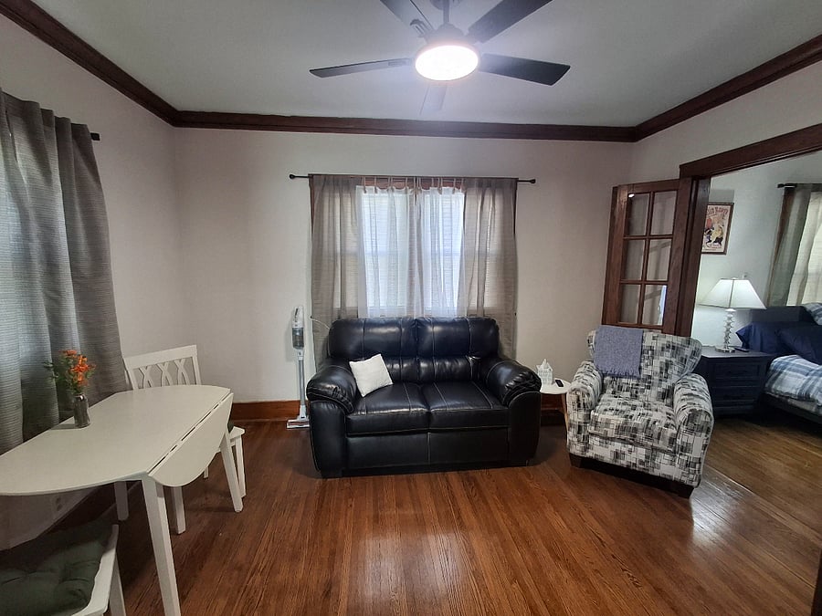 Furnished Finder property 898504_1 photo 17