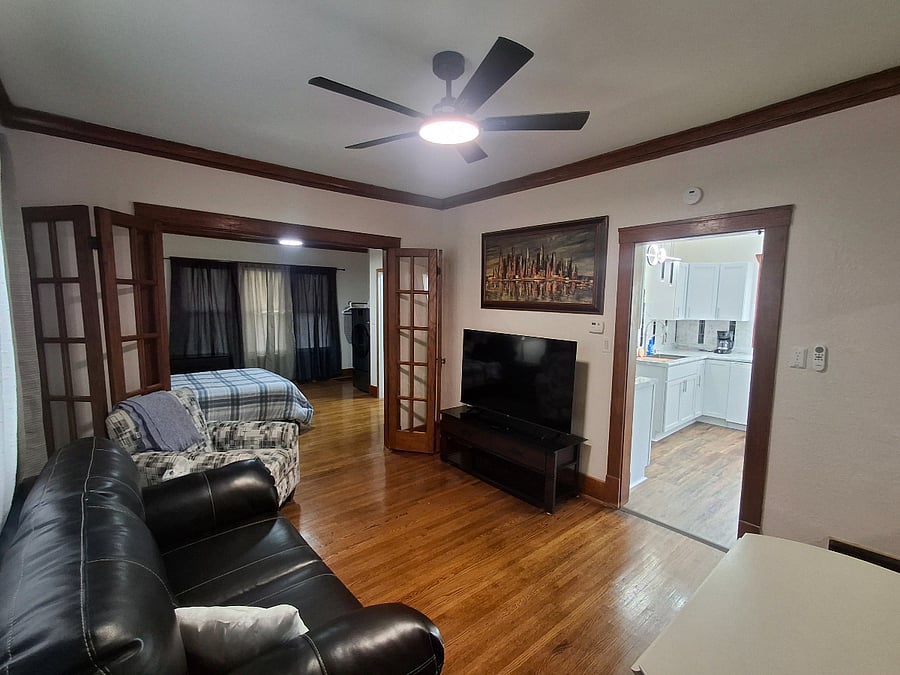 Furnished Finder property 898504_1 photo 15