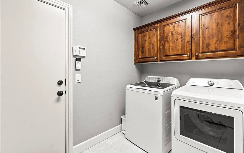 Furnished Finder property 898515_1 photo 9