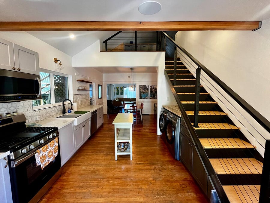 Kitchen & Laundry