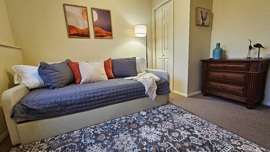 Downstairs Bedroom 3 - Twin Trundle