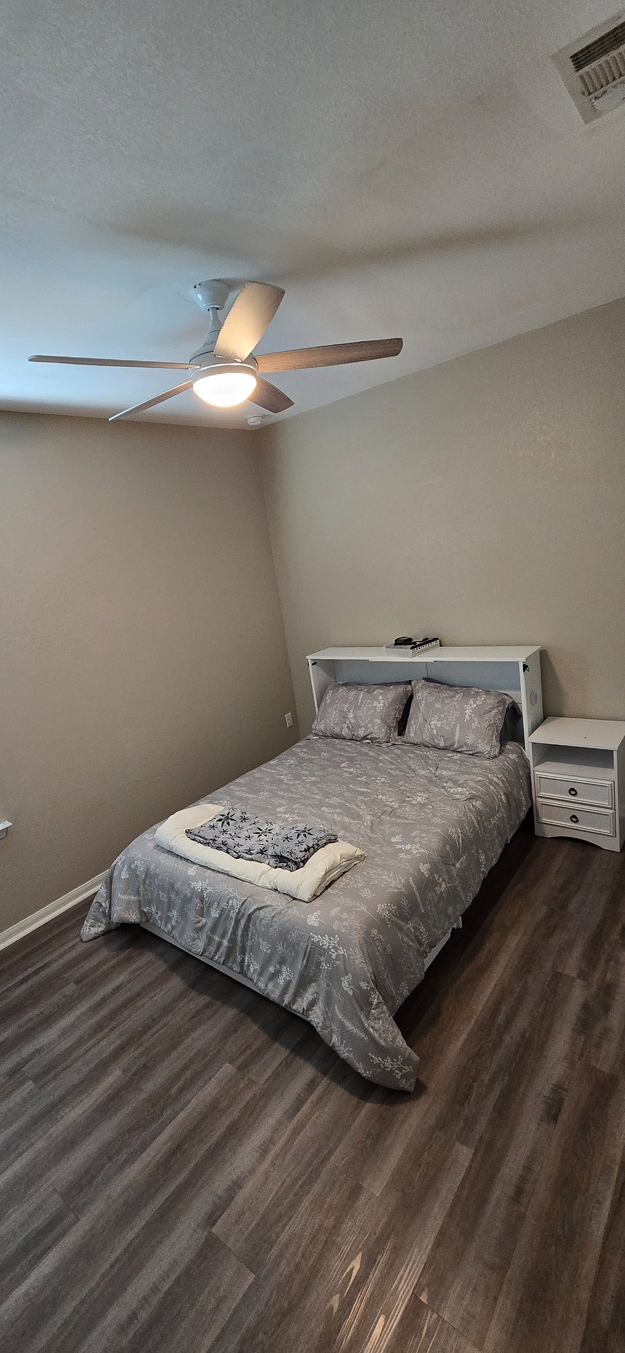 Furnished Finder property 898534_1 photo 6