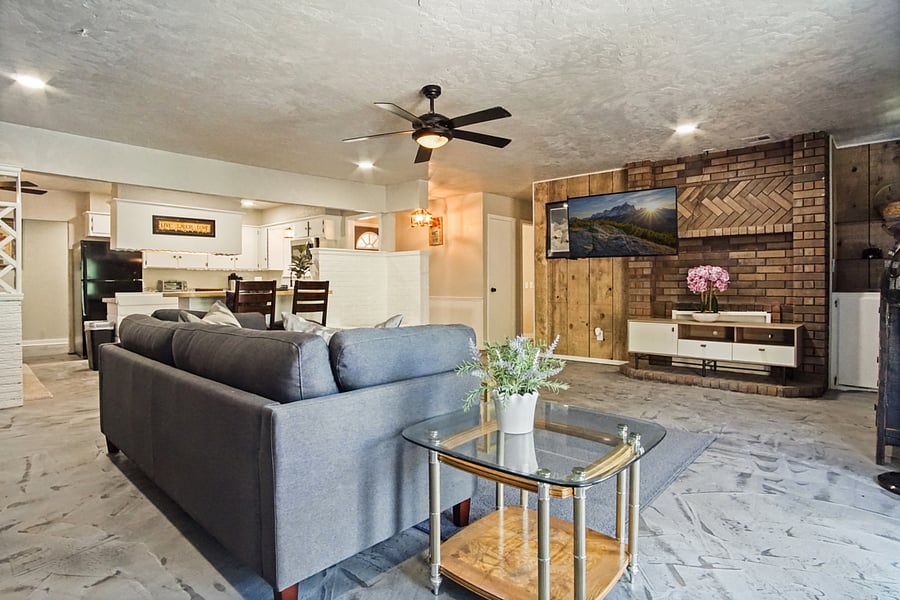 Furnished Finder property 898553_1 photo 3